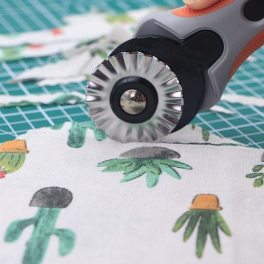 Next Fabric Cutter Rotary with 6 Blades 45mm.