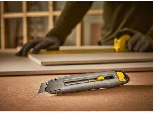 Stanley 18mm Metal Wide Snap-Off Blade Utility Knife 0-10-018