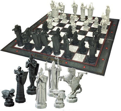 The Noble Collection Harry Potter Wizard Chess Set Σκακιέρα με Πιόνια