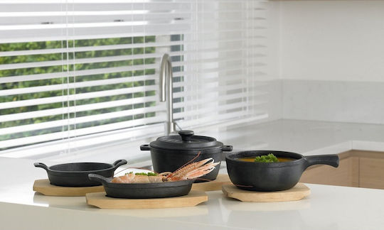 Oval Saganaki 10x15.5xh2.5cm Cast Iron Serving with Wooden Base 5566228 Cosy & Trendy 30.80076 00011975