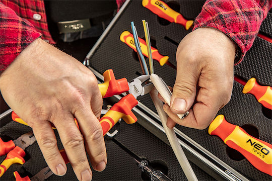 Neo Tools Werkzeugkoffer mit 13 Werkzeugsatz für Elektriker