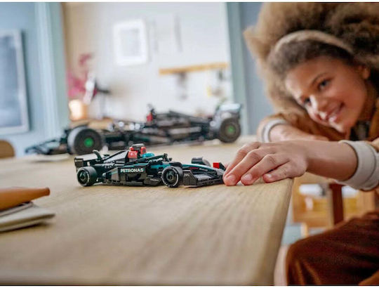 LEGO Speed Champions Mercedes-amg F1® W15 Състезателна Кола за 10+ Години 267 Бройки