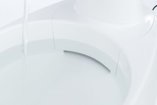 Trixie Automatic Plastic Waterer / Fountain for Dog & Cat 2.5lt 35cm in White Color