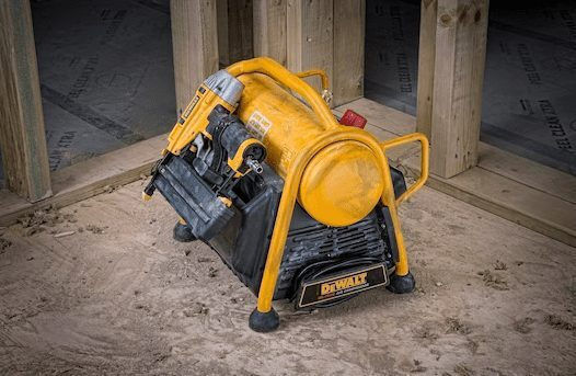 Dewalt Single-Phase Air Compressors with Power 1.5hp and Airtank 6lt DPC6MRC