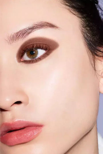 Shiseido Kajal Inkartist Eye Shadow in Stick with Brown Color