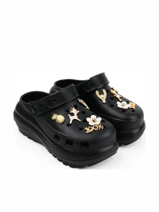 Schwarze Clogs mit doppellagiger Profilsohle