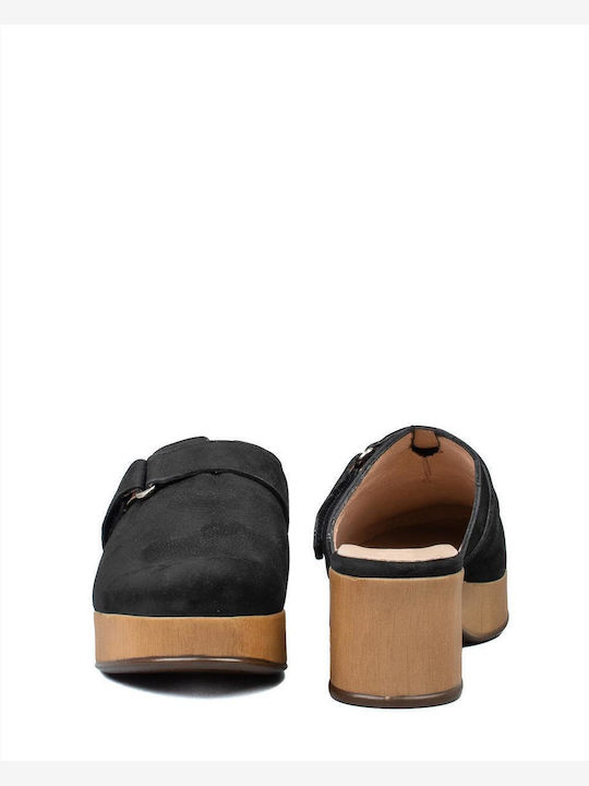 Leather Mules with Heel in Black Color
