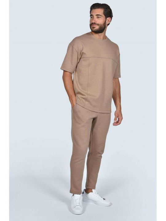 Trousers in Tapered Line Camel