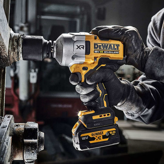Dewalt Brushless Impact Wrench Battery 18V Solo with Socket 1/2"