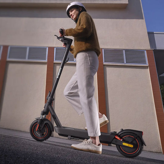 Xiaomi Електрически Тротинетка 5 Max Електрическо Патинo с 25km/h Максимална Скорост и 60km Автономия в Черен Цвят