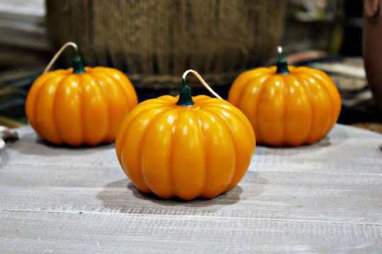 Ароматна свещ с аромат на тиква Pumpkin Spice 8.3x7.3см Ароматна свещ с аромат на тиква Pumpkin Spice 8.3x7.3см