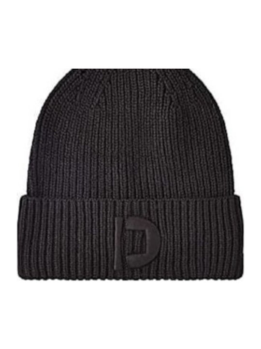 Beanie Beanie Knitted in Black color