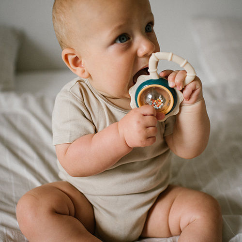 Babyono Κουδουνίστρα για 3+ Μηνών