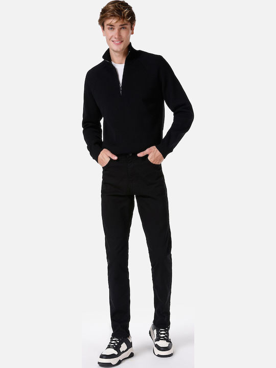 Hose in Geradem Schnitt Black