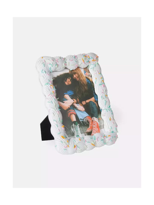 DOIY Plastic Photo Frame with White Frame