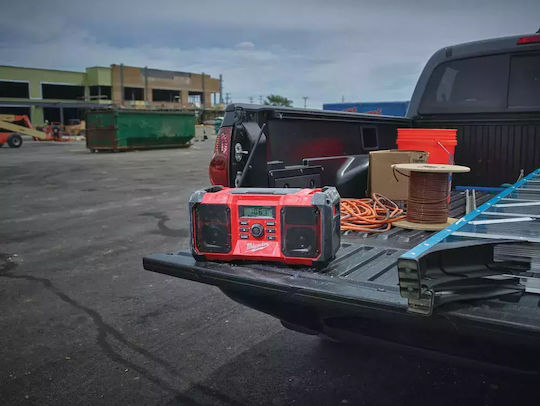 Milwaukee M18 JSR-0 Tragbares Radio mit USB Schwarz