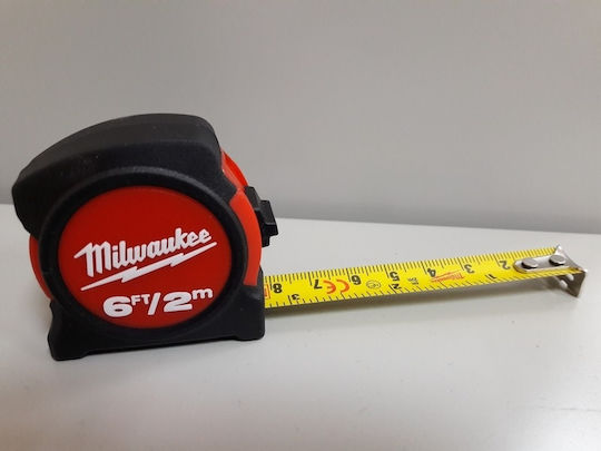 Milwaukee Tape Measure with Auto-Rewind and Magnet 2m