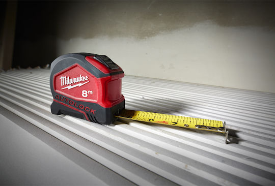 Milwaukee Autolock Tape Measure with Auto-Rewind 25mm x 8m