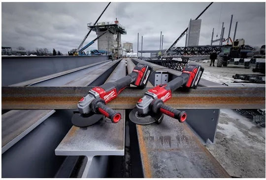 Milwaukee FHSAG125XPDB-552X Grinder 125mm Battery Brushless 2x5.5Ah