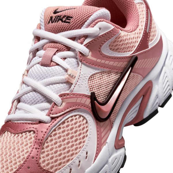 nike coral pink shoes