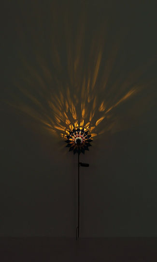 Globo Lighting Καρφωτό Ηλιακό Φωτιστικό Λουλούδι με Θερμό Λευκό Φως 3000K IP44 22.5x11.5x92εκ.