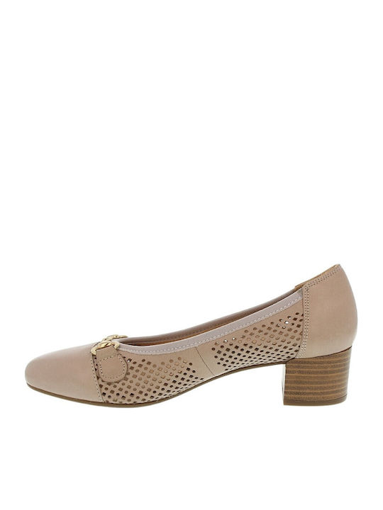 Leder Pumps mit flachem Absatz Beige