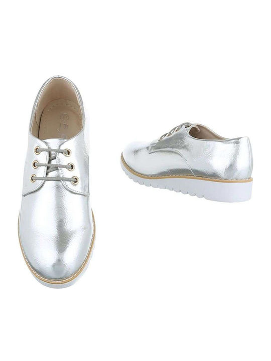 Damen Derby in Silber Farbe