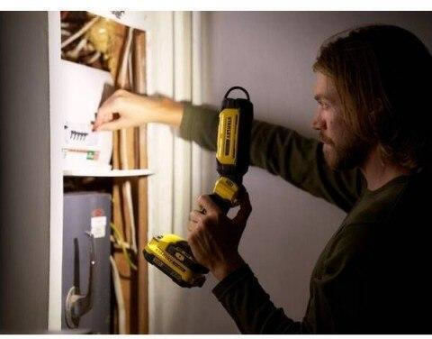Stanley Battery Workshop Light LED with Brightness up to 700lm Fatmax