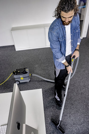 Karcher T 10/1 Adv HEPA Vacuum Cleaner 585W Bagless 10lt