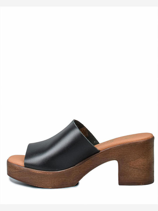 Mules with Heel in Black Color