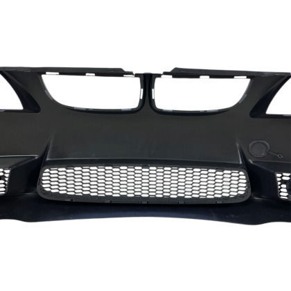 Предна броня BMW E90 2005-2008 M3 дизайн отвор за фарове за мъгла без парктроник