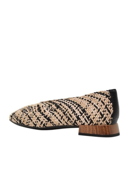 Leder Pumps mit flachem Absatz Mehrfarbig