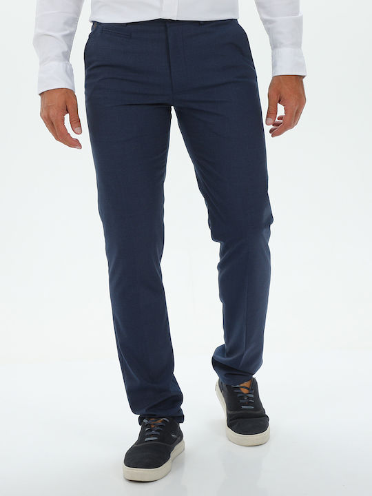 Trousers in Regular Fit Blue