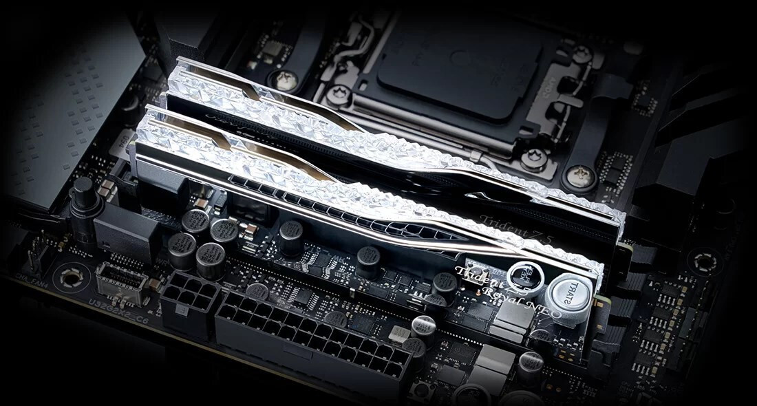 G.Skill Trident Z5 Royal Neo EXPO DDR5 64GB RAM με 2x32GB Modules και Ταχύτητα 6000 για Desktop