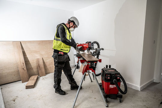 Milwaukee M18 Fuel F2VC23L-0 Акумулаторна Прахосмукачка За Течности / Твърди Без Зарядно и Батерия с Пластмаса Контейнер 23лт