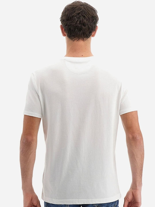 T-shirt White