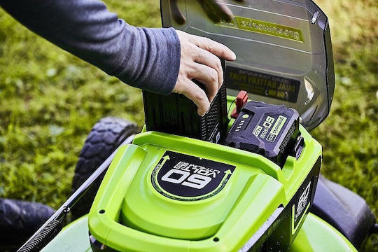 Greenworks Mașină de tuns iarba Baterie 60V Solo