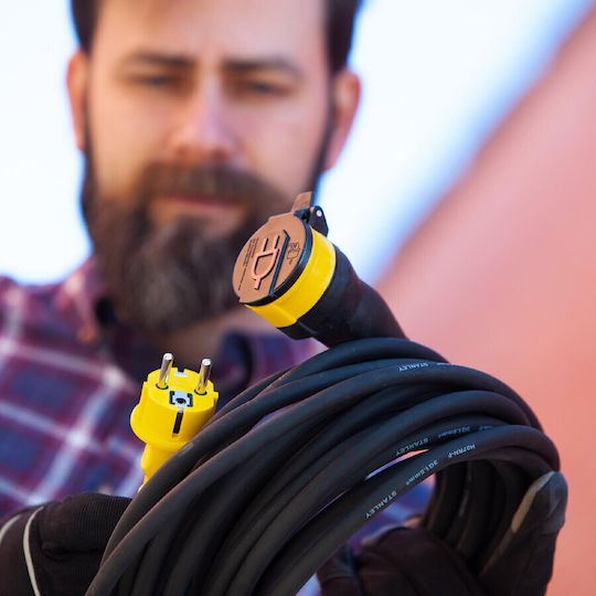 Stanley Cablu de prelungire cu role cu lungimea de 25m Diametru 3 x 1.5mm² Rezistent la apă Neagră