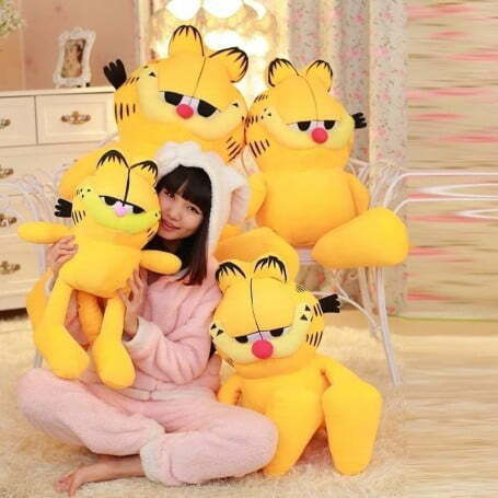 Pisicuță de pluș Garfield 40 cm.