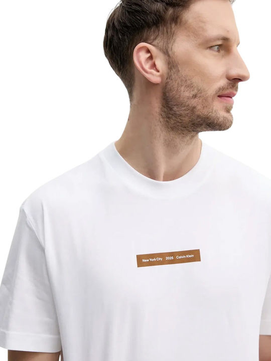 T-shirt White
