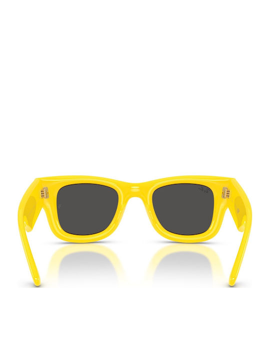 Ray Ban Wayfarer Unisex Sunglasses with Yellow Horn-Rimmed Frame and Black Lens Rb4940 6830/87