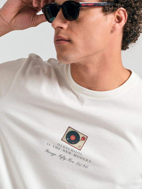 T-shirt White