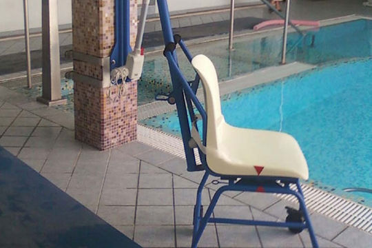 Fixed Pool Lift F130