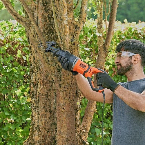 Black & Decker BES301K Σπαθοσέγα 750W