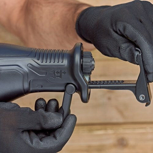 Black & Decker BES301K Σπαθοσέγα 750W
