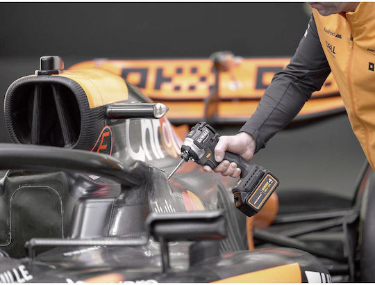 DEWALT DCF85MM2T Șurubelniță Cu Impact Cu Baterie Fără Perii 18V 2x4Ah