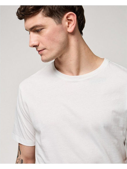 T-shirt White