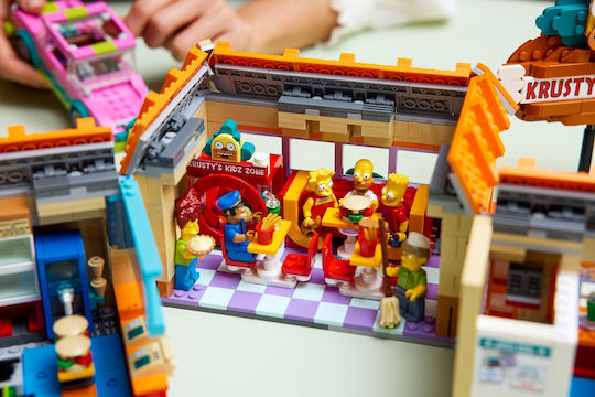 LEGO Icons The Simpons Krusty Burger За 18+ Години 1635 Бройки