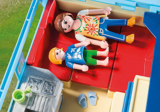 Playmobil Family Fun Pickup with Caravan για 4 ετών