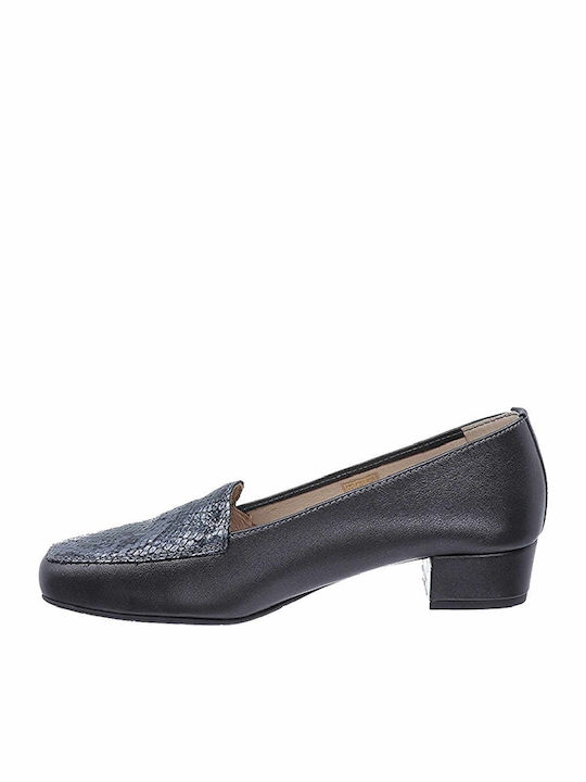 Leather Women's Moccasins in Black Color